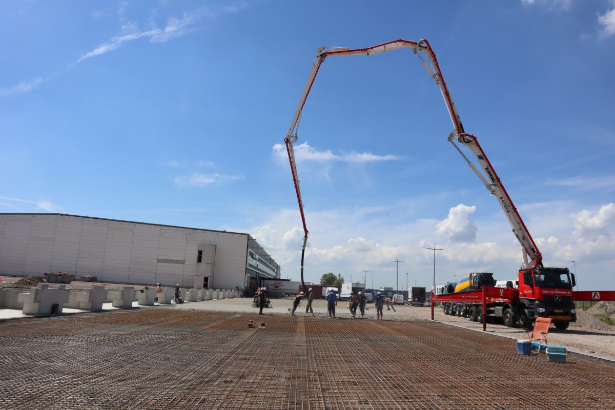 External Loading Pit Loading pit floor of Prologis equipped with Self-Healing Concrete ...